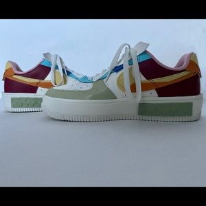 Woman’s Nike Air Force 1 Fontanka size 9. Worn once (inside), in great condition
